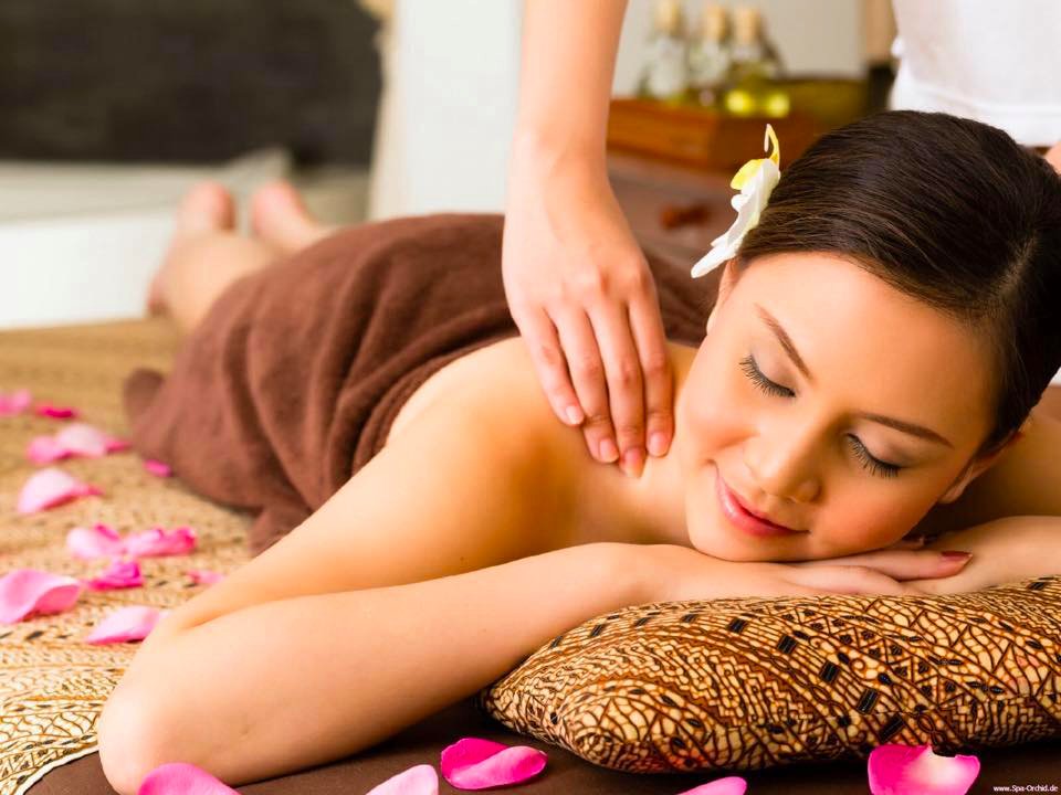 Aromatic Massage - Thai Royal Orchid Massage
